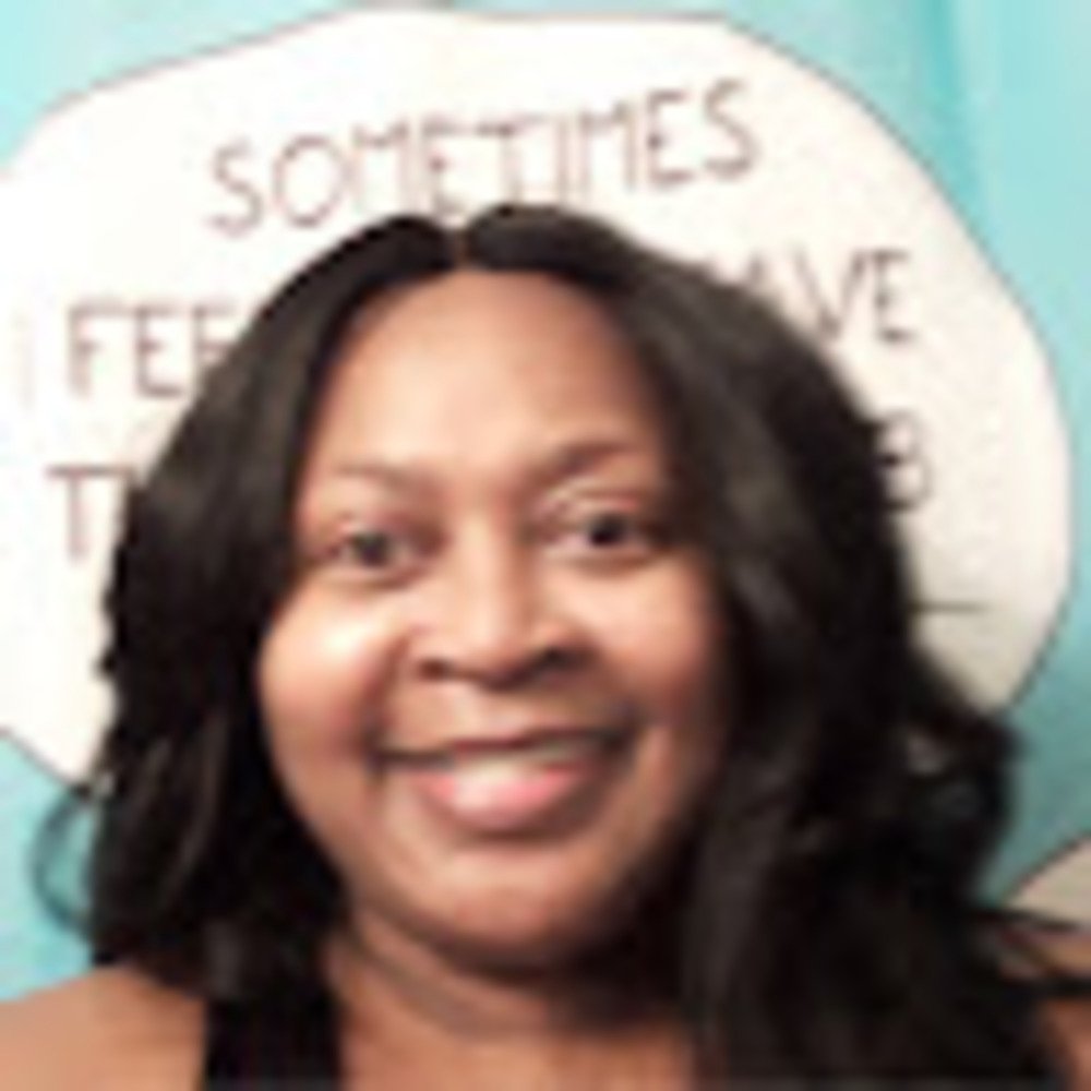Meet your Posher, Angela